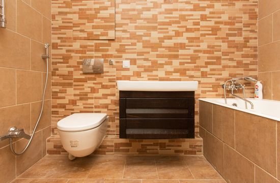 Дизайн туалета в хрущевке (80 фото): идеи и советы